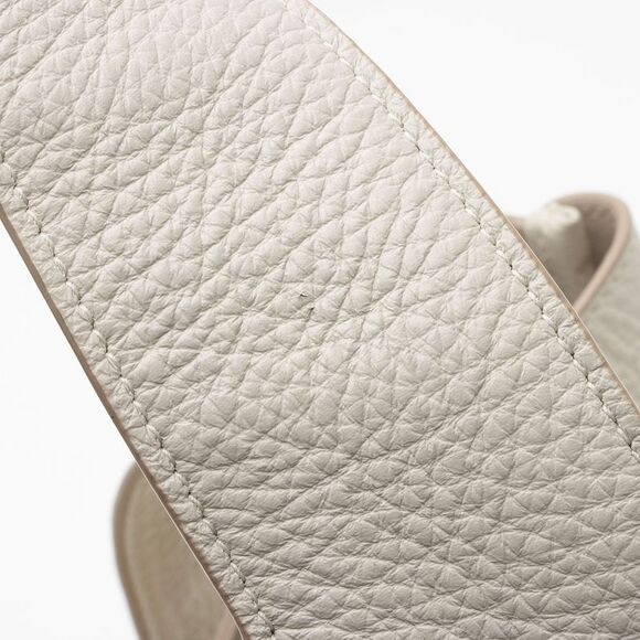 Saint Laurent Grained Calfskin Monogram Le 5 A 7 Bea Shoulder Bag - Picture 15 of 15